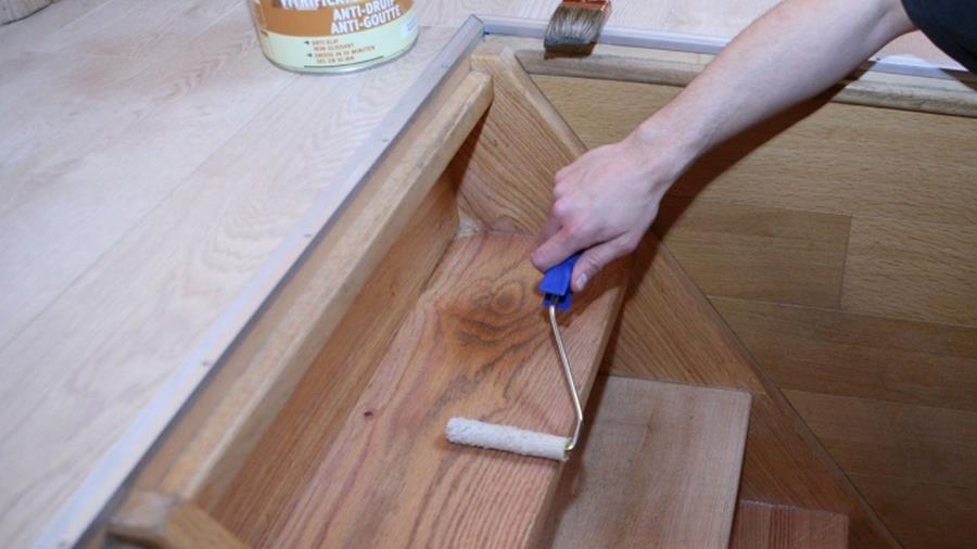 vernissen trappen schrijnwerk