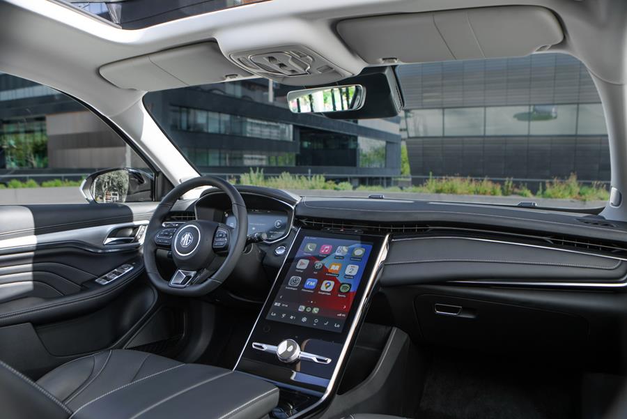 Rijtest MG Marvel R Performance AWD: Geslaagde sprong