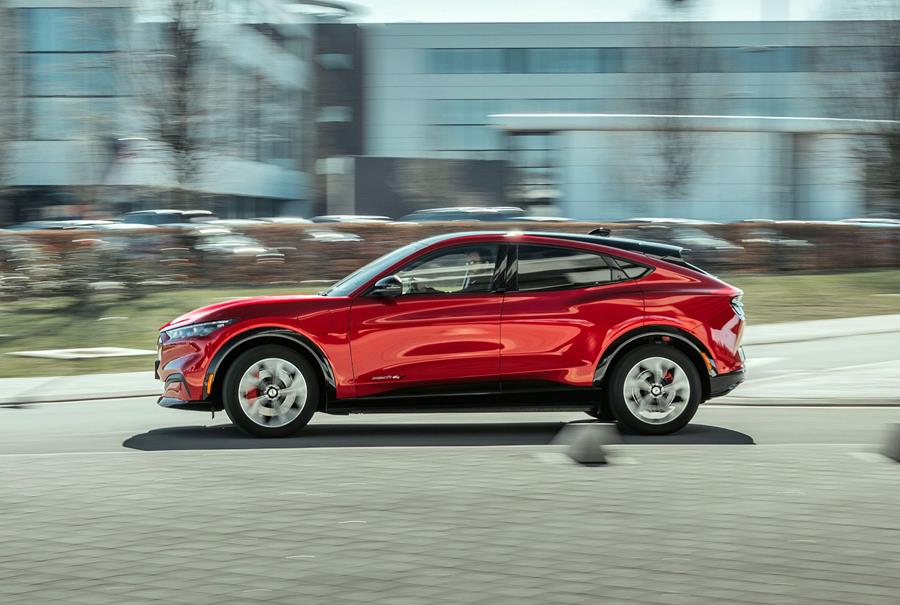 Rijtest Ford Mustang Mach-E AWD Extended Range: Elektrisch rijplezier à la Mustang