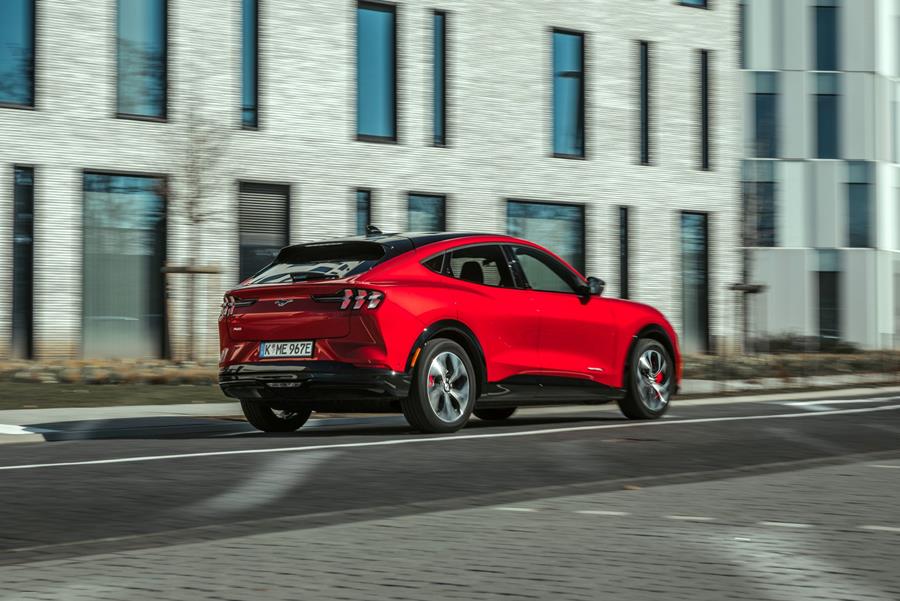 Rijtest Ford Mustang Mach-E AWD Extended Range: Elektrisch rijplezier à la Mustang