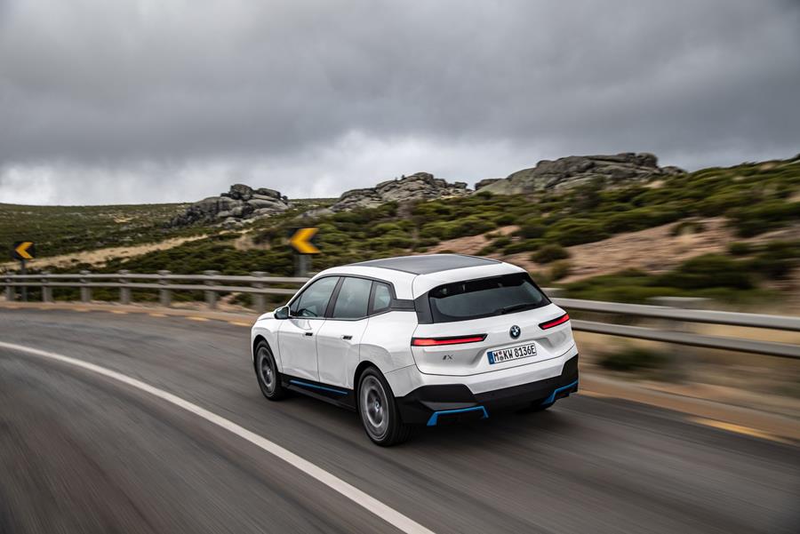 Rijtest BMW iX Xdrive50