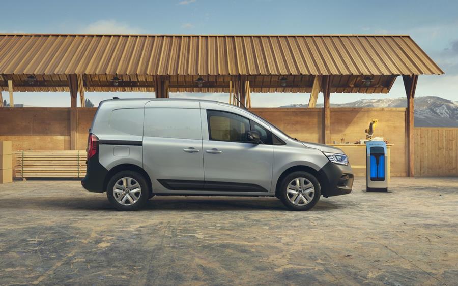 Rijtest Renault Kangoo Van E-tech Electric 3