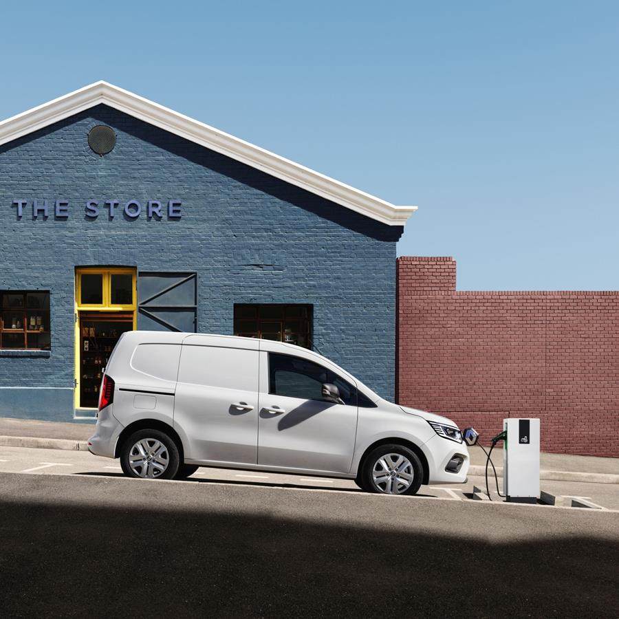 Rijtest Renault Kangoo Van E-tech Electric 8