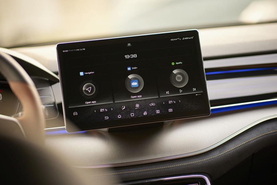 Rijtest BYD Tang EV 19
