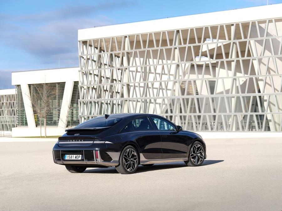 Rijtest Hyundai Ioniq 6 LR RWD 10