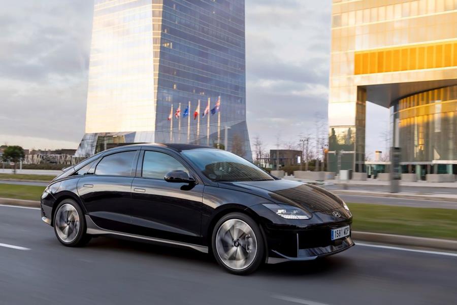 Rijtest Hyundai Ioniq 6 LR RWD 11