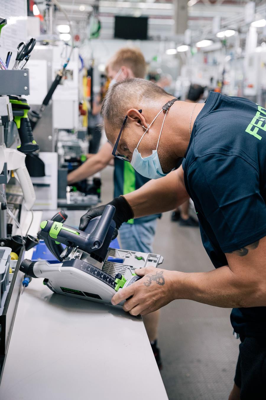medewerker festool montagefabriek