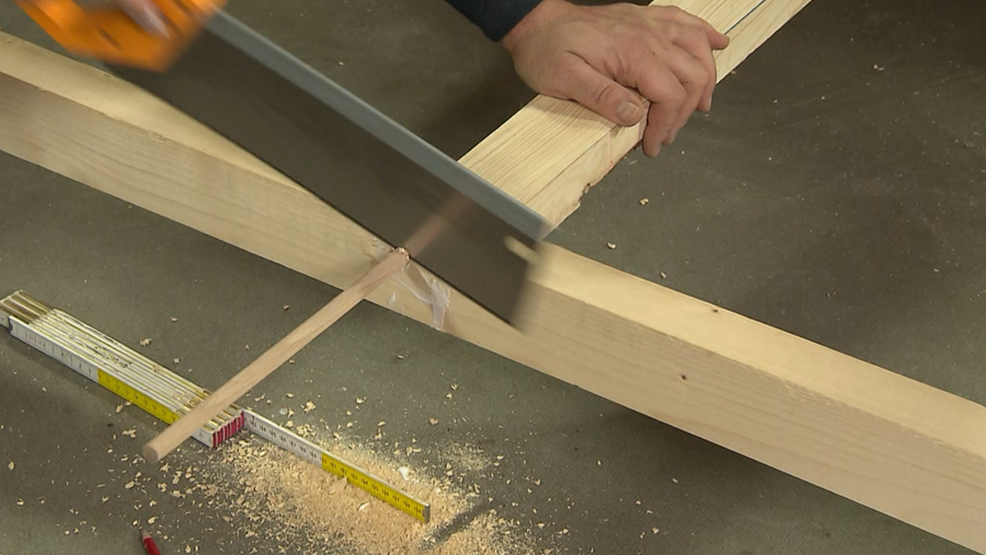 steunbalk met deuvels