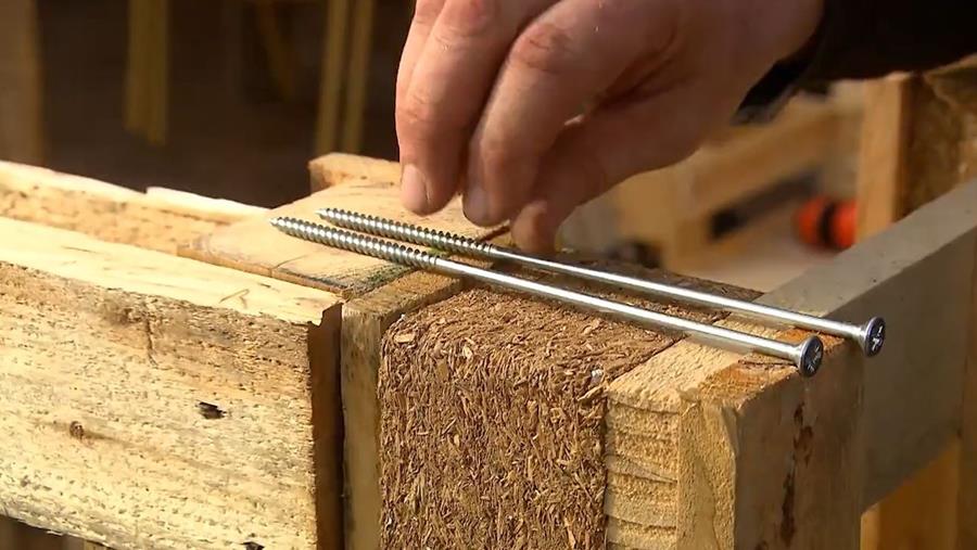 pallets vastschroeven 1