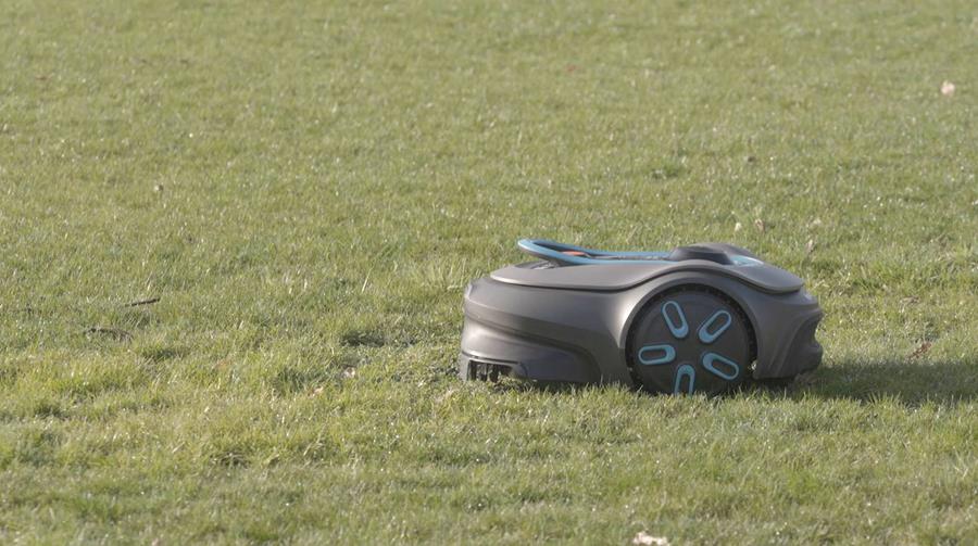 robotmaaier in de tuin 2