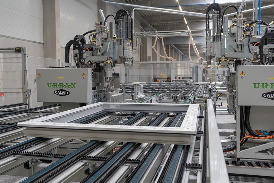 Wako inaugure son nouveau hall de production PVC à Redange 4
